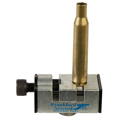 Recupera tu tiempo de recarga en minutos con el Frankford Arsenal Stuck Case Remover: fácil de usar, sin desarmar tu prensa y rápido para liberar casos atascados.