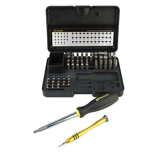 Completa tu arsenal de herramientas con el set de destornilladores Wheeler de 55 piezas, que incluye los bits más comunes y un estuche para almacenamiento seguro.