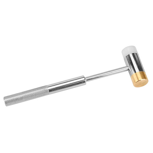 El martillo Wheeler Nylon/Brass es ideal para el banco o el campo, con cara de nylon que no marca y cara de latón para clavar pines y más.