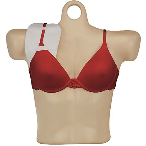 La Hidden Comfort Recoil Shield para mujeres ofrece protección contra el retroceso con un diseño cómodo que se sujeta a tu sujetador sin quitarte la blusa.