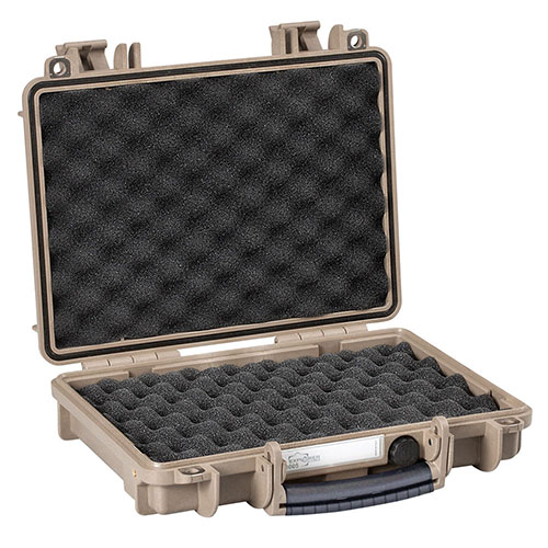Protege tu arma con la maleta Explorer Cases 3005: resistente al agua, con bisagras de metal, válvula de presión y espuma convoluta para un ajuste perfecto.
