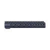 El SCHMEISSER Handguard Free Float M-LOK ofrece estabilidad, precisión y un diseño elegante en aluminio, con M-Lok para accesorios y durabilidad garantizada.