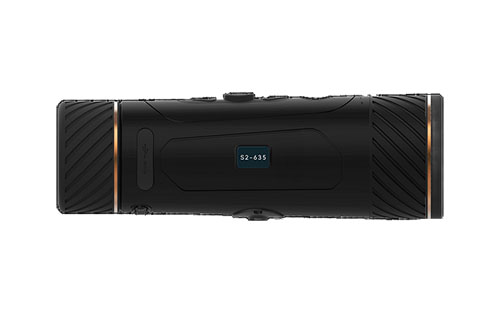 La cámara térmica SURTUR S2 de FALCON OPTIC te ofrece imágenes nítidas, detección precisa y facilidad de uso, perfecta para tus actividades al aire libre.