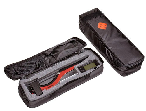 La MagnetoSpeed Soft Case ofrece protección óptima para cronógrafos V3 y Sporter, con inserciones de espuma personalizadas y compartimentos para un transporte organizado.