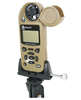 Con el Tripod Clamp de Kestrel, puedes sujetar cualquier Kestrel Meter en un soporte de trípode 1/4-20, ideal para mediciones precisas y estables.