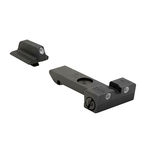Los miras MEPRO Tru-Dot ajustables ofrecen precisión superior, visibilidad en cualquier condición de luz y ajustes de elevación y deriva para una puntería óptima.