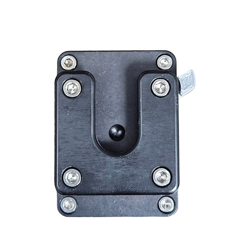 El OBI Clamp Lock W/Locking ofrece una sujeción segura, ajuste de tensión y compatibilidad MOLLE, ideal para montar tu equipo en mochilas o cinturones.