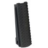 El FLAT MAINSPRING HOUSING para 1911 combina estilo y funcionalidad, ofreciendo un agarre seguro con patrones como Snakeskin, ideal para competición y uso táctico.