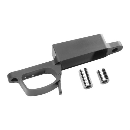 El Triggerguard BADGER ORDNANCE para REM 700 SA M5 es de aluminio 7075-T6, incluye un cargador de 5 rd y permite fácil manipulación con su diseño de paleta.