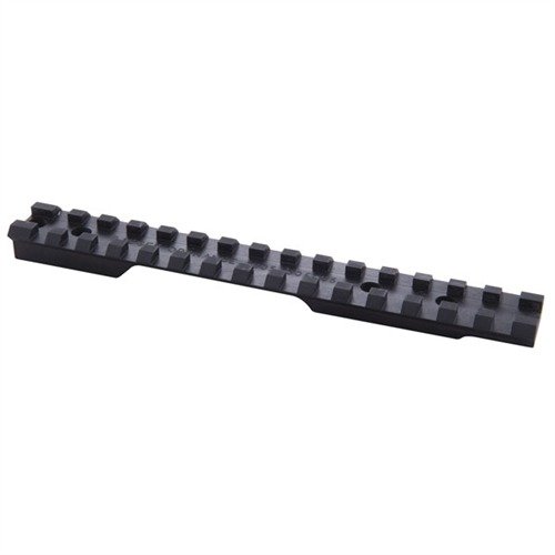 El riel Badger Ordnance para Remington 700 es de acero resistente, con ángulo hacia adelante para tiros de larga distancia y un sistema MIL-STD 1913 para máxima compatibilidad.