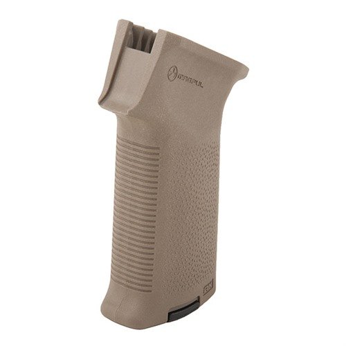 Mejora la ergonomía de tu AK con el MOE AK Grip de MAGPUL, con textura agresiva para mejor control y construcción de polímero reforzado.