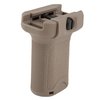 El grip vertical corto de polymer para Picatinny mejora el control del arma, se instala fácilmente, no se engancha y cuenta con un compartimento para baterías.