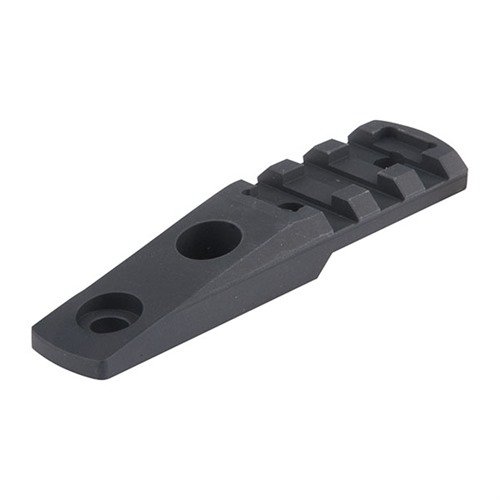 El M-LOK Cantilever Rail/Light Mount de MAGPUL permite acoplar accesorios Picatinny, mejorando la ergonomía y reduciendo el perfil del arma. Incluye todo el hardware.