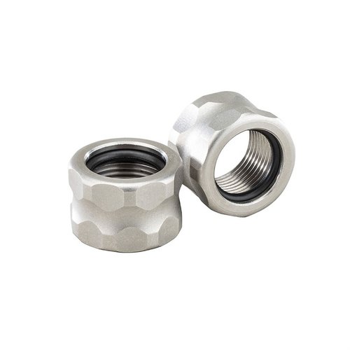 El APEX GRADE THREAD PROTECTOR protege las roscas del cañón, evita daños y ofrece un acabado limpio; incluye un O-ring para mayor seguridad y se ajusta a roscas ½"-28.