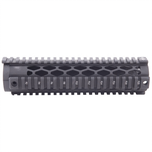 Los guardamanos AR-15 Diamond Pattern ofrecen un diseño único con ventilación para evitar el sobrecalentamiento, son ligeros y cuentan con rieles Picatinny para accesorios.