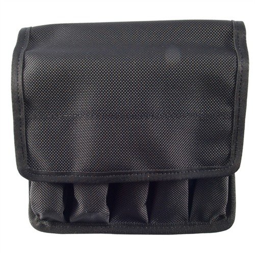 El pouch de revistas "IN-LINE" de TUFF ofrece un transporte seguro y compacto, con acceso rápido a tus cargadores y una capacidad de 5 o 8 revistas.