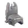 El MBUS GEN 2 de MAGPUL es un visor frontal de polímero que se despliega al instante, compacto y ligero, ideal como respaldo si falla tu óptica principal.