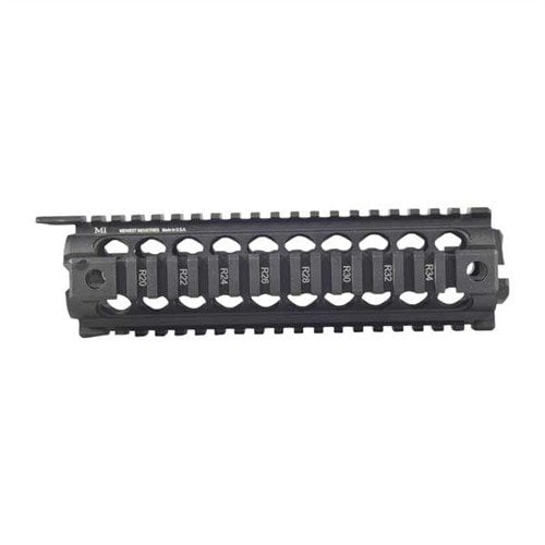 Descubre el handguard AR-15/M16 de Midwest Industries, con rieles Picatinny, diseño de dos piezas y compatible con sistemas de pistón para máxima versatilidad.