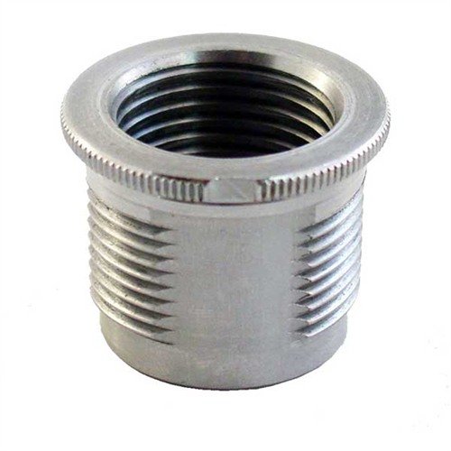 Con el pack de (2) Breech Lock Quick Change Bushings de LEE, podrás cambiar tus dies de manera instantánea y precisa en prensas con el sistema Breech Lock.