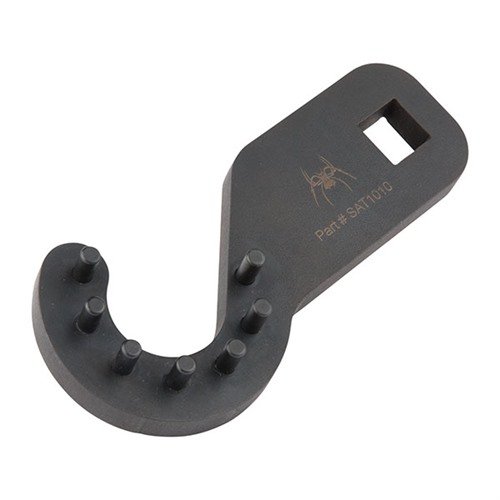 La llave de tuerca de cañón USGI de 7 pines para AR-15 de Spike's Tactical es robusta, duradera y compatible con tuercas estándar, perfecta para tu mantenimiento.