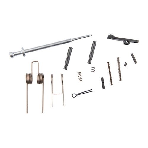 El Kit de Reparación Mejorado AR-15/M16 de CMMG incluye piezas de repuesto comunes, ideal para mantener tu rifle en perfecto estado y listo para cualquier situación.