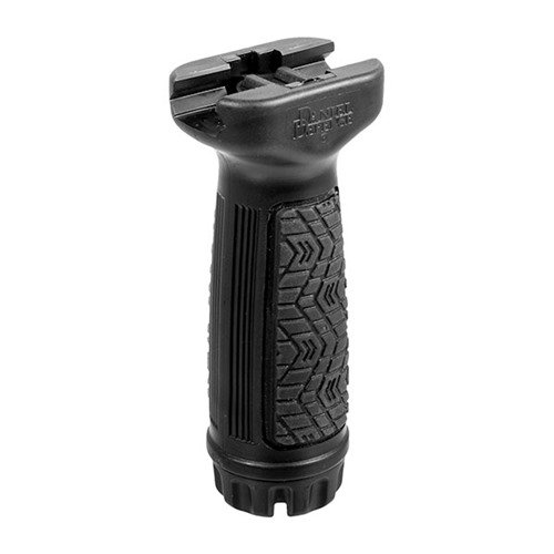 El Grip Vertical Daniel Defense ofrece comodidad y mejor retención con su superficie suave, se monta en rieles Picatinny y cuenta con almacenamiento estanco.