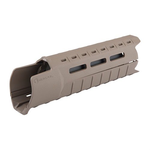 El guardamanos MOE-SL de MAGPUL es ligero y elegante, mejora la manipulación del arma y protege tus manos del calor, con ranuras M-LOK para accesorios.