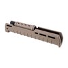 El Magpul Zhukov Hand Guard ofrece ergonomía superior, un chasis de aluminio para resistencia y disipación de calor, y ranuras M-LOK para accesorios en tu AK.