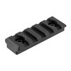 Descubre el riel M-LOK de 5 ranuras de Midwest Industries, fabricado en aluminio 6061, anodizado y listo para montar tus accesorios con facilidad.