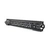 La Super Modular Rail MK4 M-LOK™ es ultra ligera, con secciones integradas picatinny y ranuras M-LOK para máxima versatilidad y menor peso.