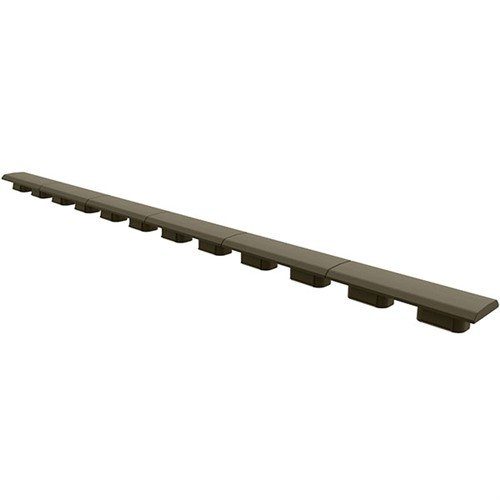 Las cubiertas M-LOK Type 1 de MAGPUL son ligeras, resistentes al calor y ofrecen un mejor agarre. Cubren 6 ranuras M-LOK y se pueden personalizar en longitud.