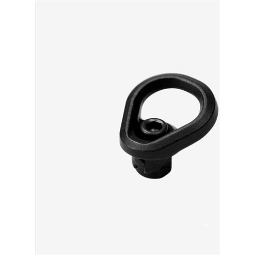 El adaptador QD Paraclip te permite usar Paraclips y otros accesorios de correa en sockets QD, fabricado en acero Melonite para alta resistencia.