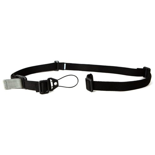 La Standard AK Sling de Blue Force Gear ofrece un ajuste seguro y silencioso, con un diseño versátil y hardware plum, ideal para tu AK.