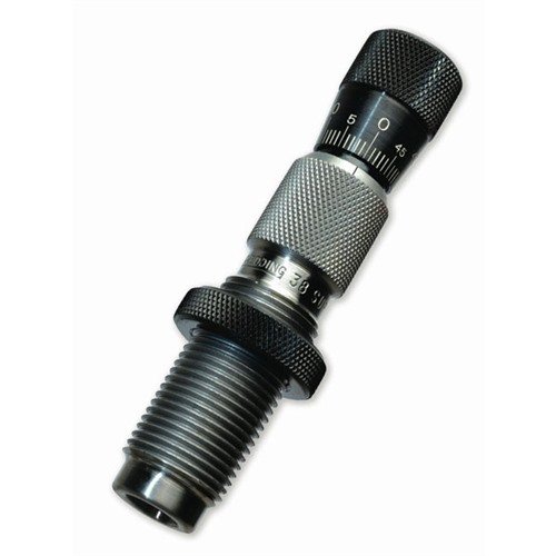 Los dies ajustables de Redding permiten ajustar el crimp sin quitar la herramienta, ahorrando tiempo y mejorando la precisión en recargas de alto volumen.