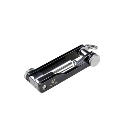 La herramienta todo en uno para Glock® de Strike Industries combina punzones, herramienta para quitar miras y abre-base en un diseño compacto y resistente.