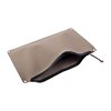La bolsa DAKA X-LARGE de Magpul es resistente, impermeable y perfecta para organizar herramientas y accesorios, ideal para tus aventuras al aire libre.