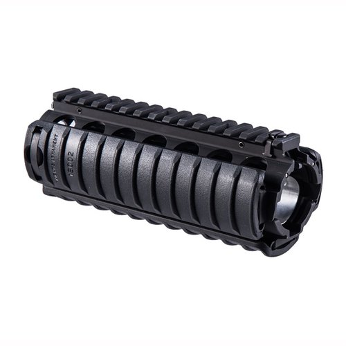 El M4 RAS de KAC es un guardamanos de fácil instalación con rieles Picatinny Mil-Spec, ofreciendo una base sólida para accesorios tácticos en tu AR-15.