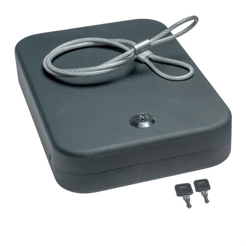 Asegura tus armas y objetos de valor con el Snap Safe Lock Box, construido en acero de 16 gauge, con cable de acero y espuma interior para mayor protección.