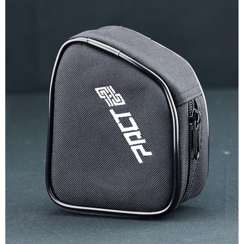 La funda Pact protege tu Club Shot Timer II o III con su construcción de nylon y cierre de cremallera, asegurando fácil acceso y máxima durabilidad.