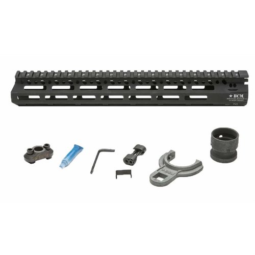 El handguard BCM MCMR M-LOK de Bravo Company es ligero, robusto y permite montar accesorios fácilmente, mejorando la precisión y el manejo de tu rifle.