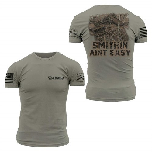 La camiseta "Smithin' Ain't Easy" de Grunt Style es cómoda, duradera y perfecta para los que construyen su propio 1911. ¡Muestra tu pasión y habilidades!