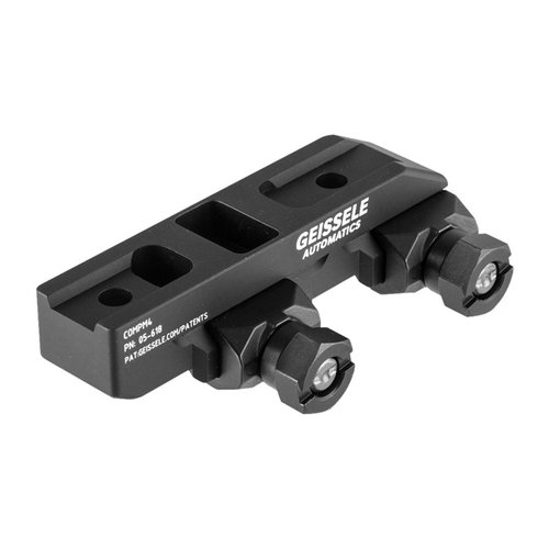 El mount Geissele Super Precision para Aimpoint CompM4 ofrece una sujeción sólida, evita perder el cero y está fabricado en aluminio 7075-T6, ideal para entornos difíciles.