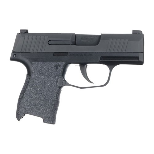 Mejora tu agarre con TALON Grips para Sig Sauer P365, que cubre completamente los paneles laterales, el área del descanso del pulgar y la parte trasera.