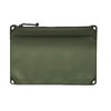 Organiza tus accesorios con el DAKA Pouch de Magpul, resistente al agua, con ventana, y construido para soportar condiciones difíciles. ¡Ideal para tus aventuras al aire libre!