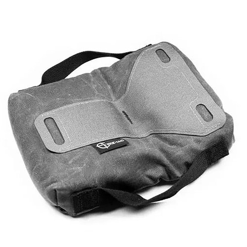 El RAILCHANGER X D-BAG es un soporte de perfil bajo que se adapta perfectamente, ofreciendo estabilidad en barricadas sin aumentar la altura de tu rifle.