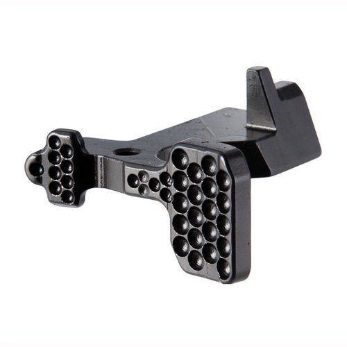 El AR-15 ABC/R V3 ofrece un diseño ergonómico con palas anguladas y más grandes, mejorando el acceso y la funcionalidad en rifles AR15/M16.