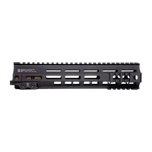 La Super Modular Rail MK4 M-LOK™ de Geissele es ultraligera, con secciones picatinny integradas y ranuras M-LOK, perfecta para personalizar tu arma sin peso extra.