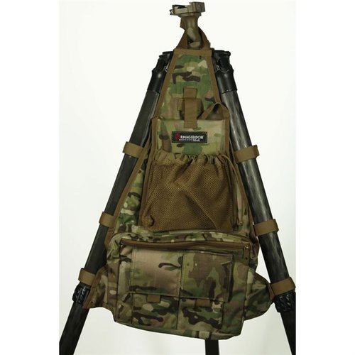 Lleva todo tu equipo de tiro con el Tripod Caddy de Armageddon Gear: espacio para Kestrel, datos, botellas y una superficie de trabajo plegable. ¡Esencial!