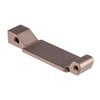 El TGF de Forward Controls está hecho de aluminio 7075, anodizado, con un diseño robusto y sin bordes afilados, ideal para tu AR-15.