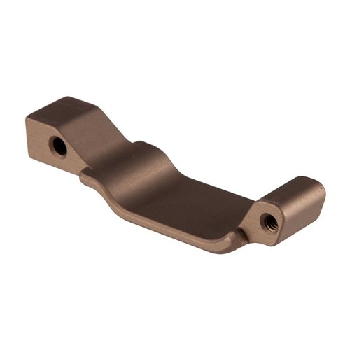 El TGF es un guardamonte ampliado de 7075 aluminio, diseñado para facilitar el uso con guantes y mejorar la ergonomía de tu AR-15.